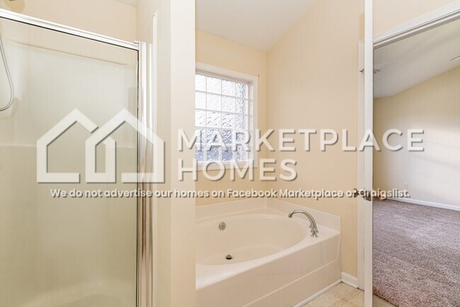 Building Photo - 2124 Star Sapphire Dr
