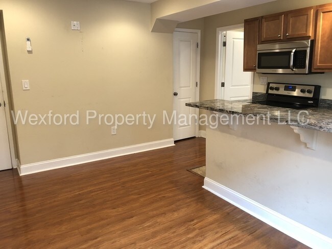 Building Photo - 7036 Eastern Ave NW