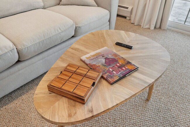 Building Photo - 589 Laconia Rd