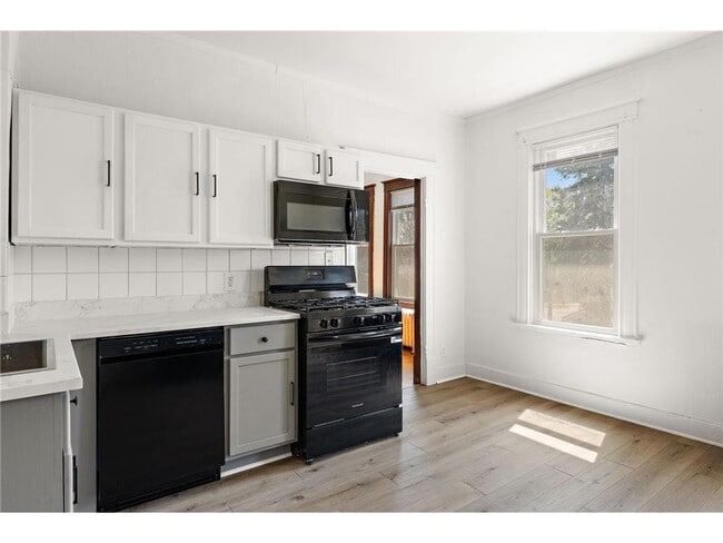 Building Photo - 2703 N Humboldt Ave