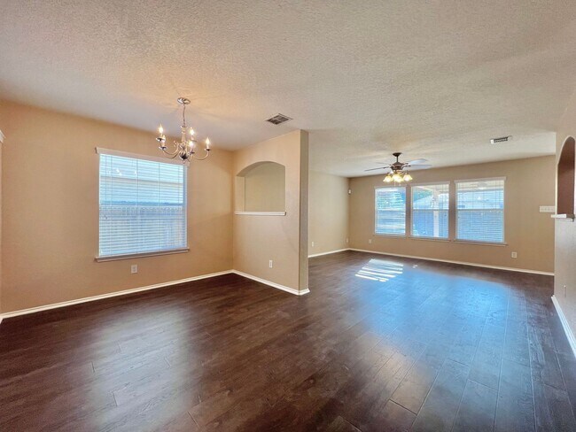 Building Photo - 11111 Dewberry Field