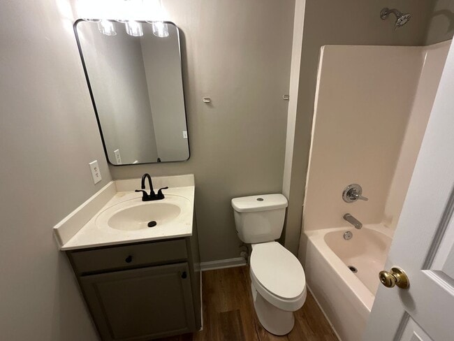 Building Photo - NE HIGH POINT! Newly renovated & painted 3...