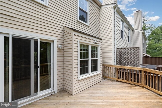 Building Photo - 6580 Lochleigh Ct