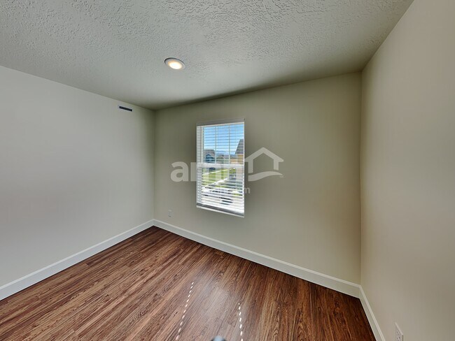 Building Photo - 6062 W Arranmore Dr