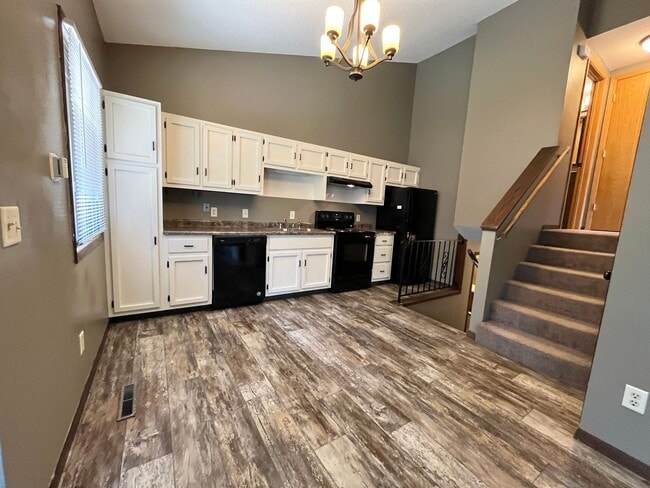 Building Photo - 2 Bed/2 Bath Townhome For Rent in South Sioux Falls!!