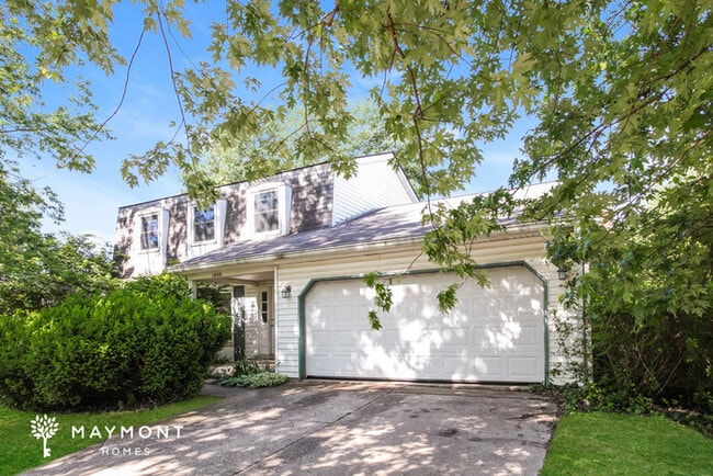 Building Photo - 1808 Forsythia Dr