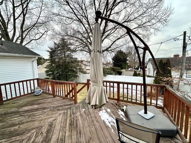 Building Photo - 10 Whitlock St