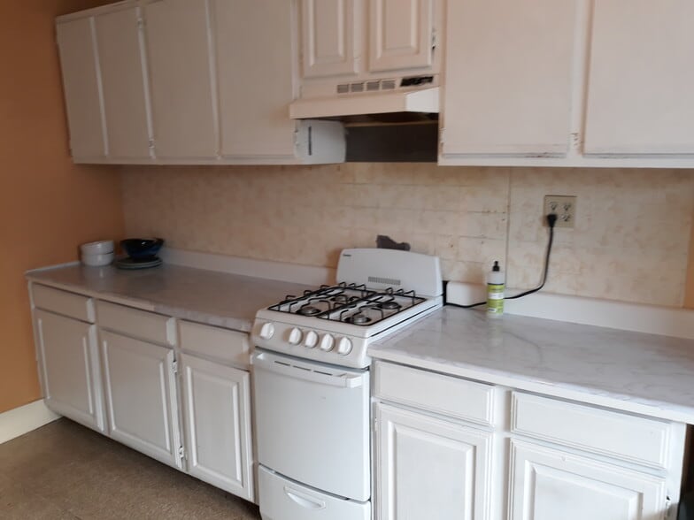 Building Photo - 53 Crescent Ave