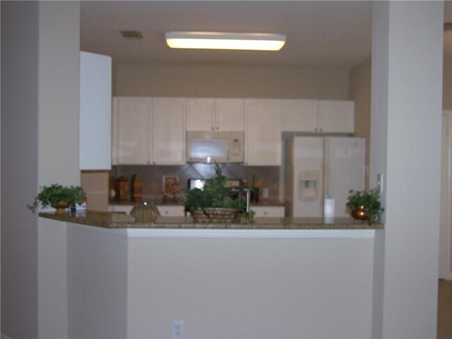 Building Photo - 2054 Kimbrook Dr