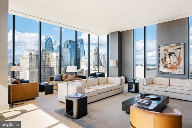 Building Photo - 210 S 12th St