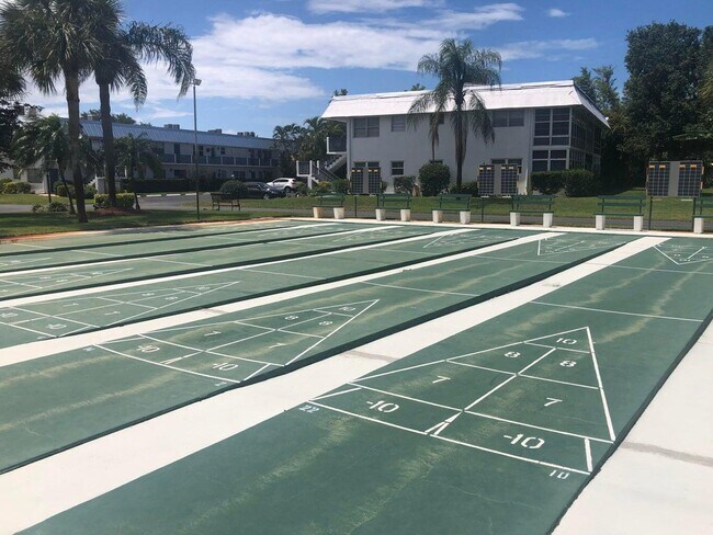 Building Photo - 2929 SE Ocean Blvd