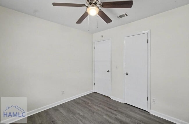 Building Photo - 740 Fleming Rd