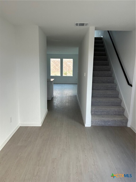 Building Photo - 1605 Pile Trl
