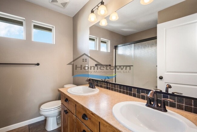 Building Photo - Custom Craftsman Energy Star Home with Gar...