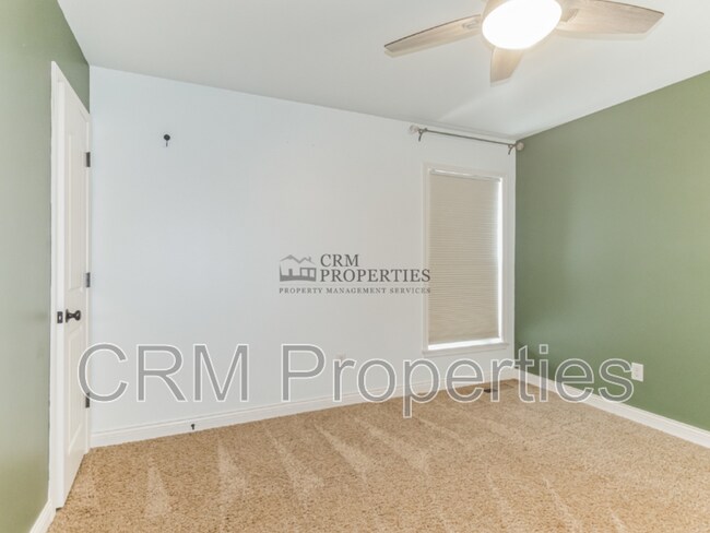 Building Photo - 13052 Whitten Dr N