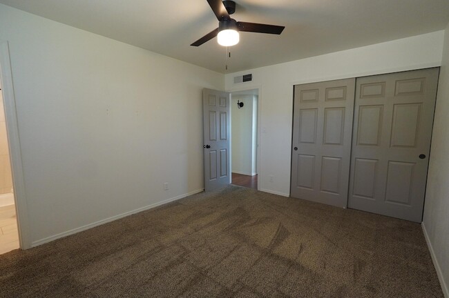 Building Photo - 6501 Dungan St NE