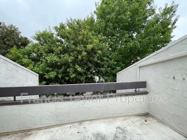 Building Photo - 7526 Jerez Ct