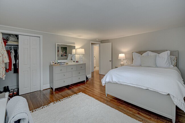 Building Photo - 139 Rosedale Cir