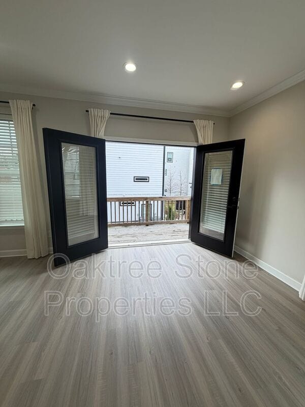 Building Photo - 1996 Main St NW