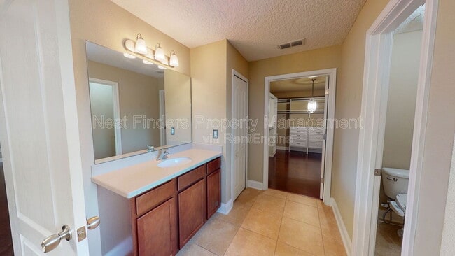 Building Photo - 2588 Cody Dr