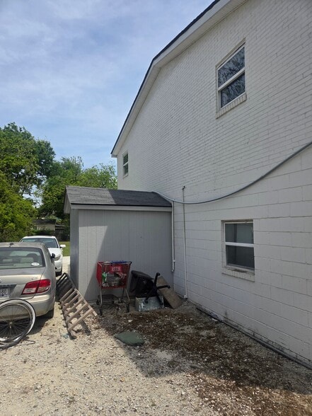 Building Photo - 2053 Marsia Ln