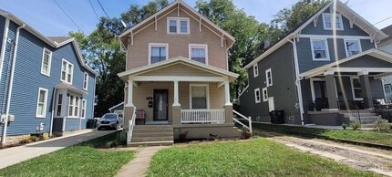 Building Photo - Madisonville- Charming 3+ bedroom 1.5 Bath, 1 car detached
