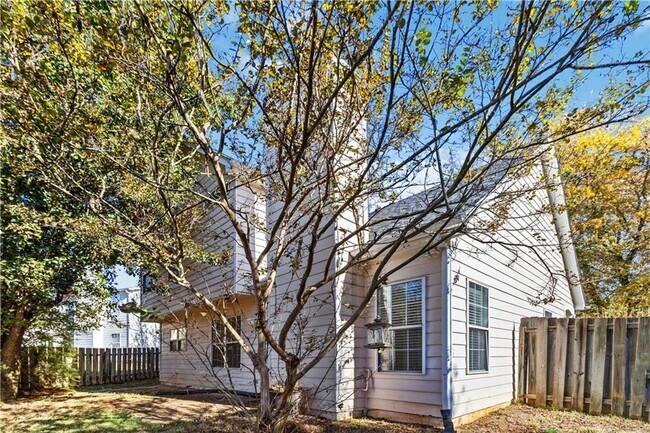 Building Photo - 973 Ashwood Green Ct