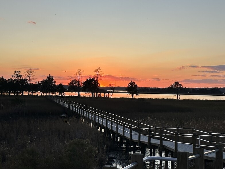 Building Photo - 6671 Lemon Ln