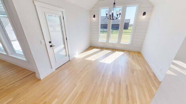 Building Photo - 14195 N 54th E Ave