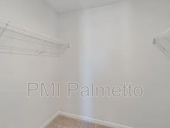 Building Photo - 3022 Harborview Dr