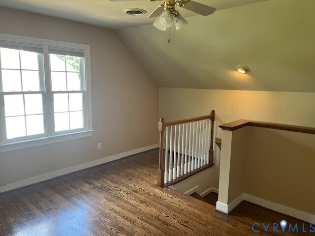 Building Photo - 11809 Hogans Alley