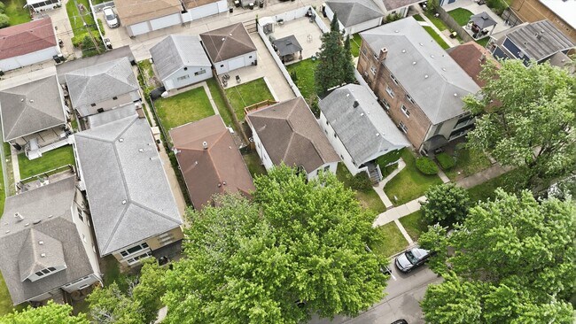 Building Photo - 2231 N 75th Ave