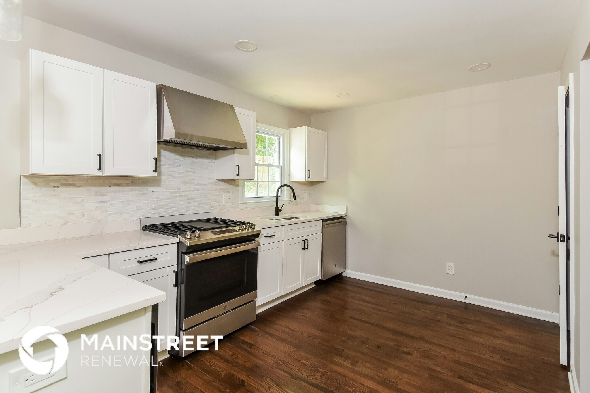 Building Photo - 2730 Cedarbrook Dr