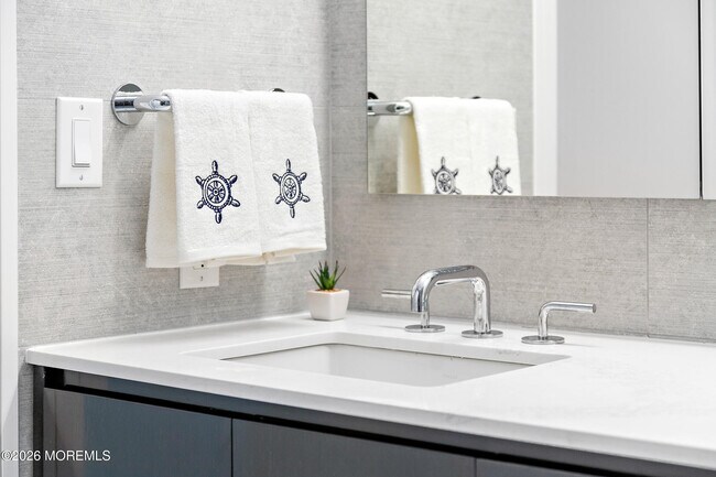 Building Photo - 15 Morris Ave