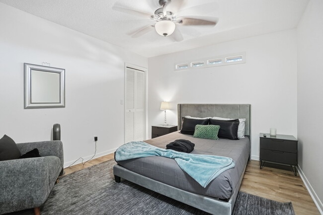 Building Photo - 13609 Heritage Way