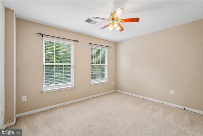 Building Photo - 905 Royal Elm Ct