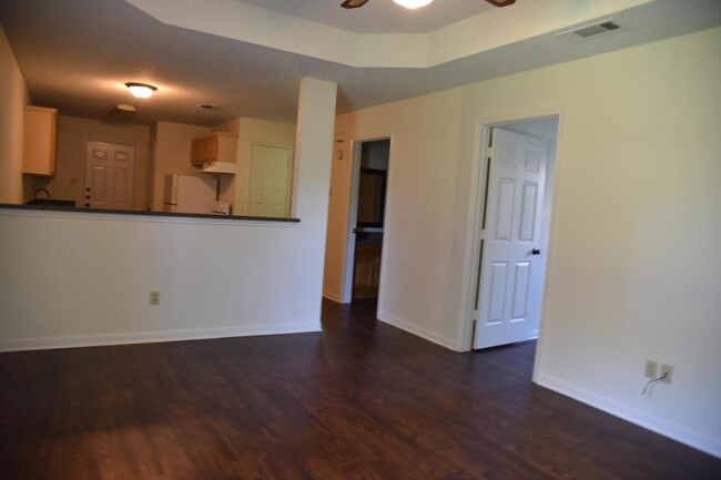 Building Photo - 1530 Northwood Blvd