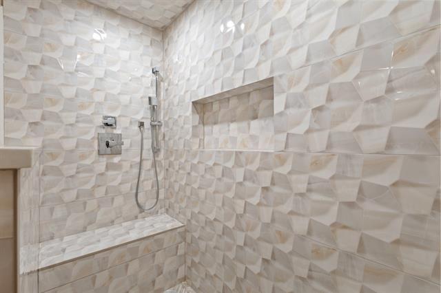 Building Photo - 7621 Cedar Elm Dr