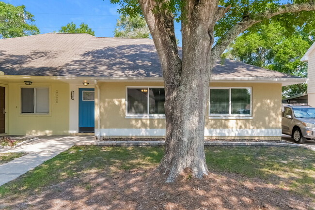 Primary Photo - 3308 Laurel Dale Dr