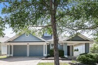 Building Photo - 419 Creekview Dr