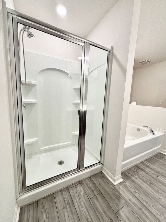 Building Photo - Your Dundee 4Beds/2Baths dream home – conv...