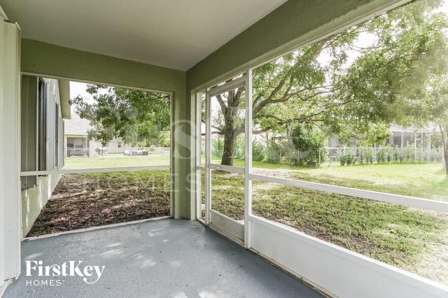 Building Photo - 1528 Graduate Ct