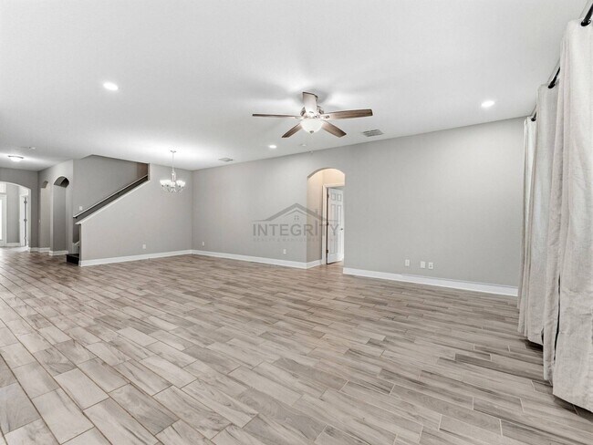Building Photo - 8947 Garden Party Dr