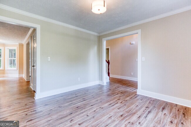 Building Photo - 4085 Fawn Valley Dr