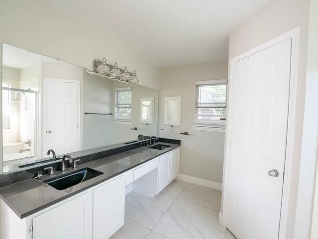 Building Photo - 9083 Prestonview Dr