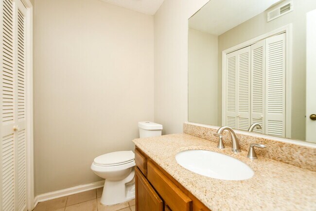 Building Photo - 2130 Grayfield Dr