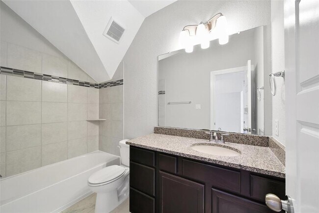 Building Photo - 18323 Parkview Point Dr