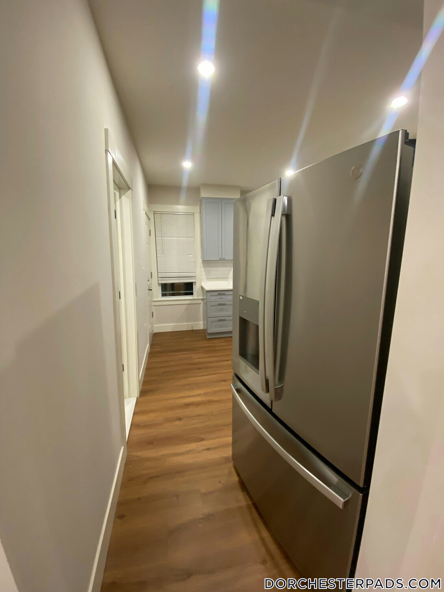 Building Photo - 147 E Cottage St