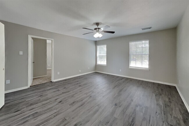 Building Photo - 3143 Rainpark Ln