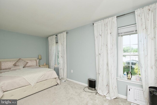 Building Photo - 9885 Burke Pond Ct